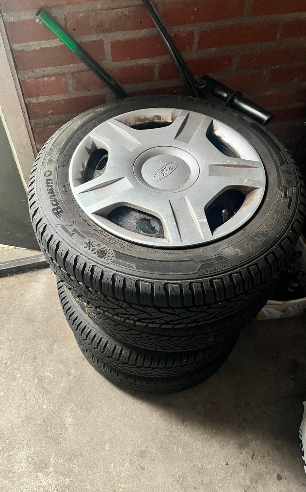 14”uitstekende all season banden Ford fiesta, Auto diversen, Wieldoppen, Ophalen, Gebruikt