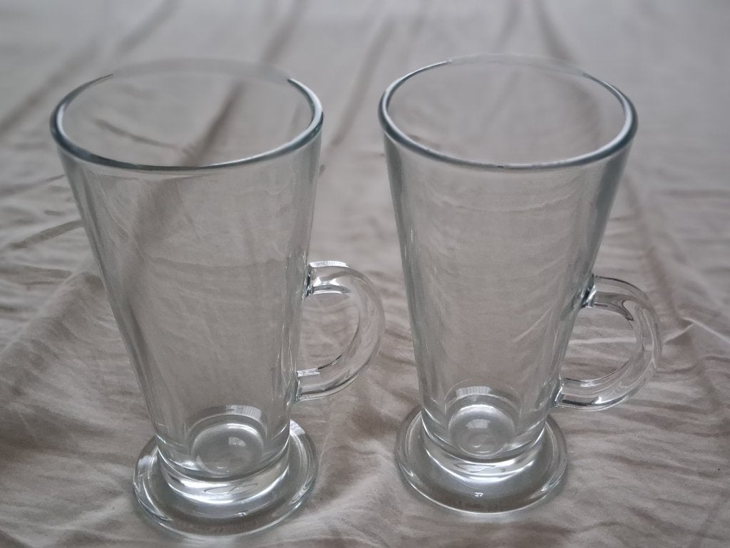 Deze set bestaat uit twee elegante glazen, Glas of Glazen, Gebruikt, Ophalen of Verzenden, Glas