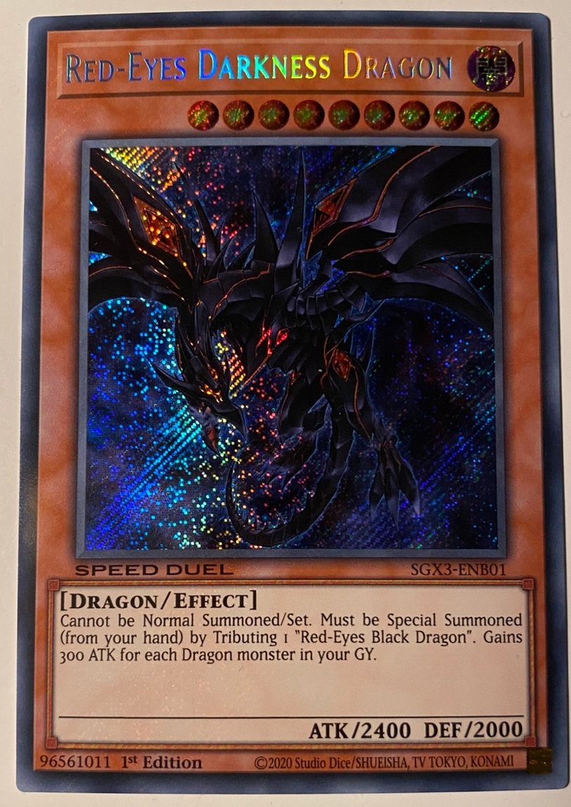 Yu-Gi-Oh! Red-Eyes Darkness Dragon SGX3 1st Edition !, Ophalen of Verzenden, Zo goed als nieuw, Losse kaart, Foil