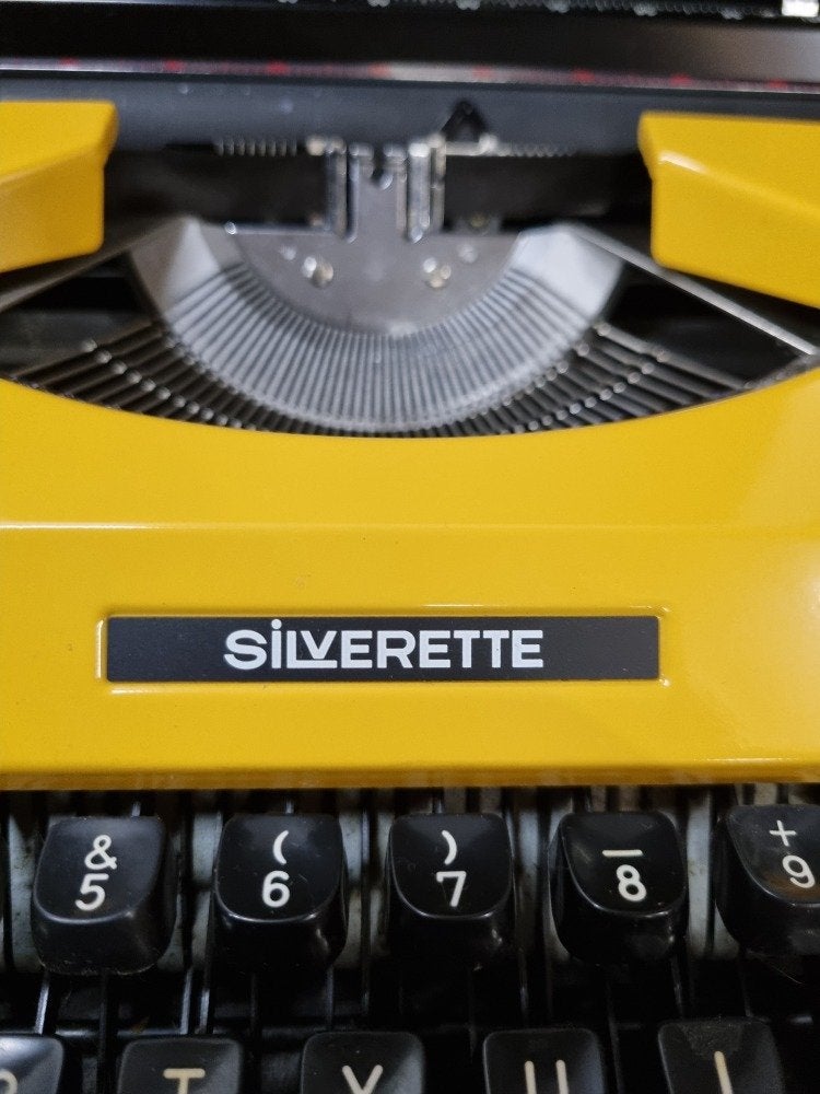 typemachine silverette compacte koffer, Diversen, Typemachines, Ophalen of Verzenden, 'T Olde Gre-j, Info@toldegrej.nl, Endepoelstraat 20f Didam