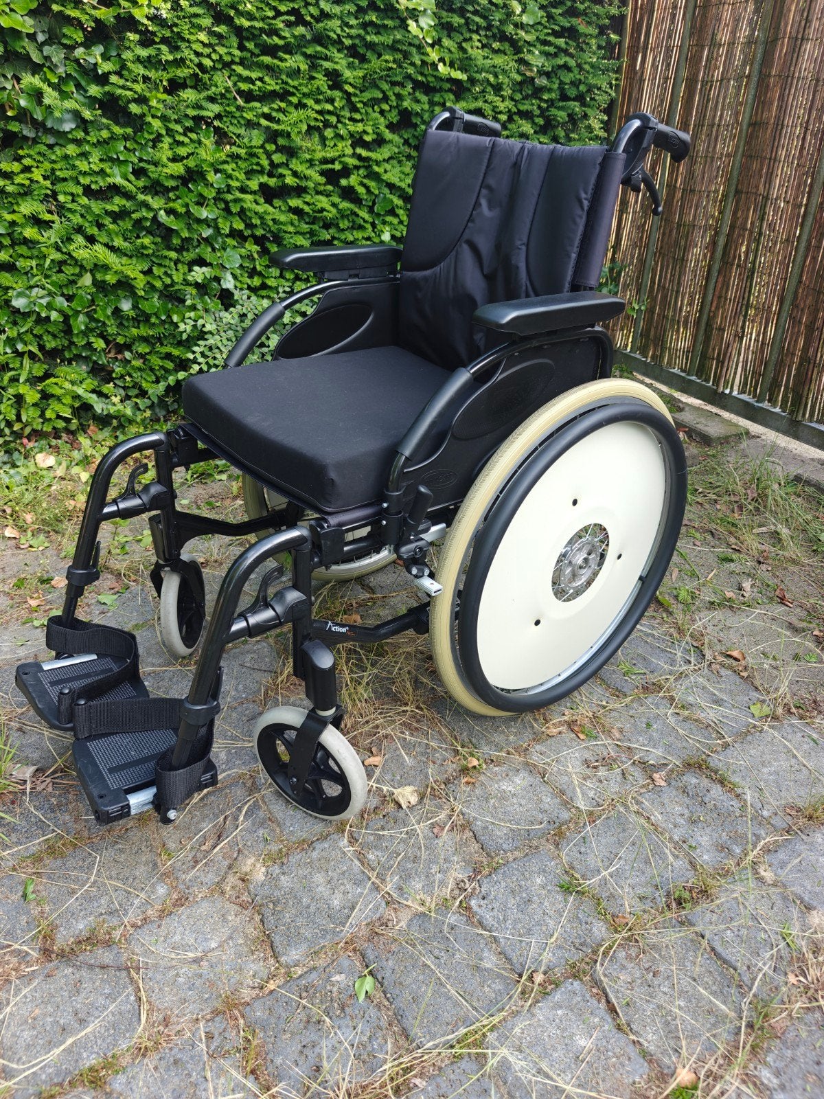 Degelijke rolstoel, Ophalen, Inklapbaar, Zo goed als nieuw, Duwrolstoel