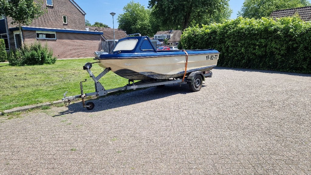 Hobim 320 Pilot boot met rondzit, 6pk 2-takt, trailer, Ophalen, Overige merken, 4 m, Tot 10 pk