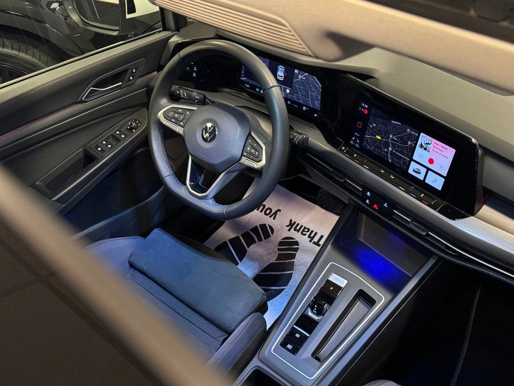 Volkswagen Golf 1.5 eTSI 150 PK |MEMORY|PANO|HUD|MASSAGE|PRO, 4 cilinders, Alcantara, Wit, Automatische klimaatregeling