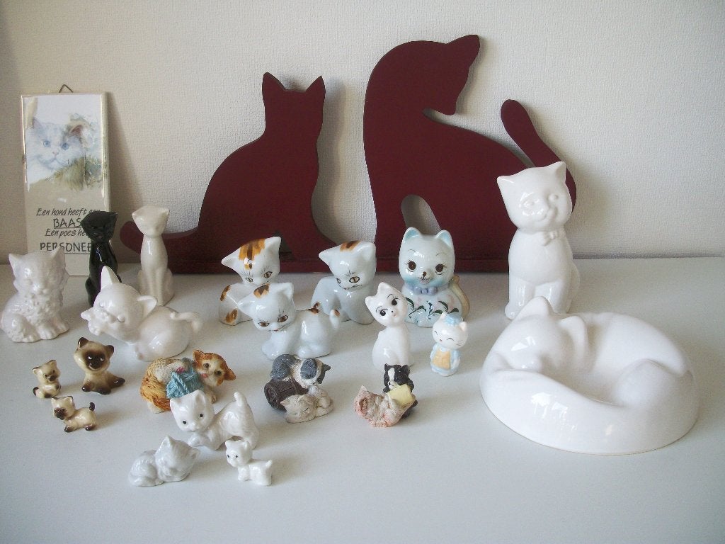 27 Poezen Katten Beeldjes Tegel Wandbord - zgan - p.stuk, Ophalen of Verzenden, Zo goed als nieuw, Dier
