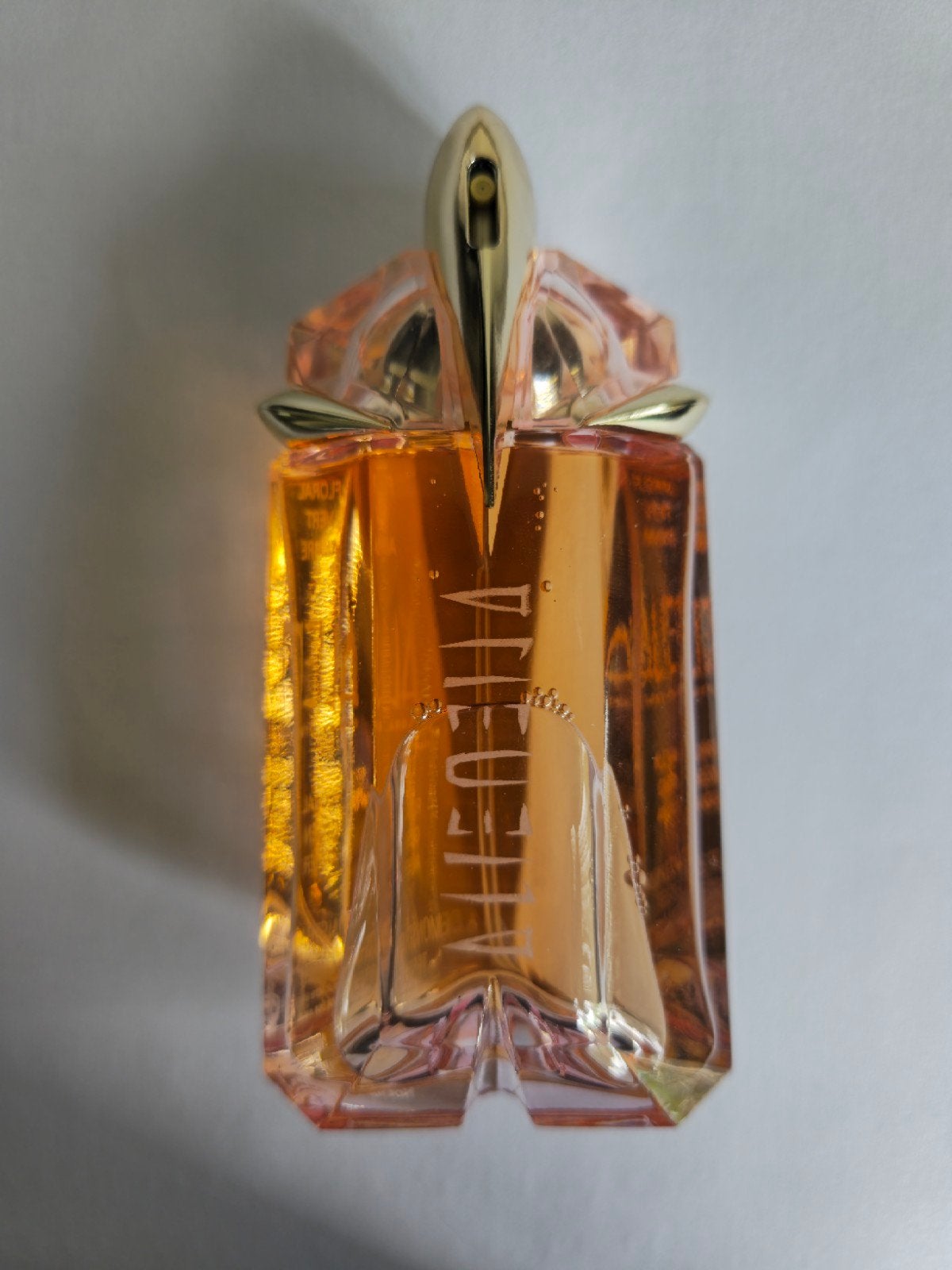 Alien Mugler Flora Futura. Discontinued., Sieraden, Tassen en Uiterlijk, Uiterlijk | Parfum, Ophalen of Verzenden, Nieuw