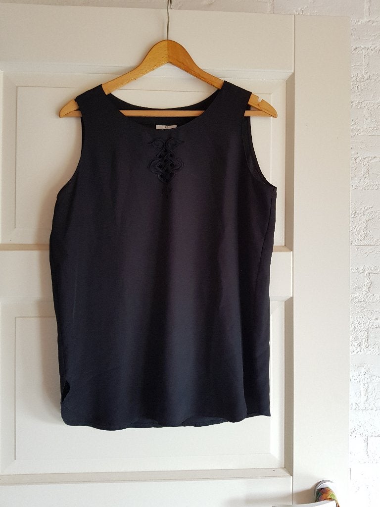 Dames blouse Verse maat 38, Ophalen of Verzenden, Zo goed als nieuw, Maat 38/40 (M), Zwart