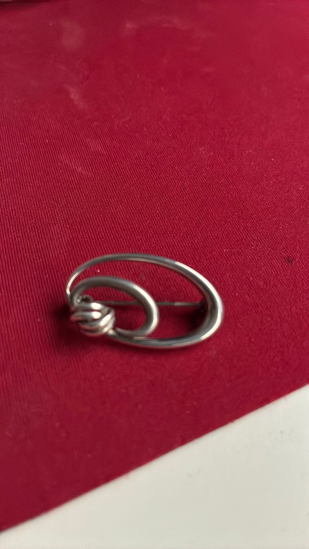 925 sterling zilver broche, Gebruikt, Minder dan 4 cm, Ophalen of Verzenden, Zilver