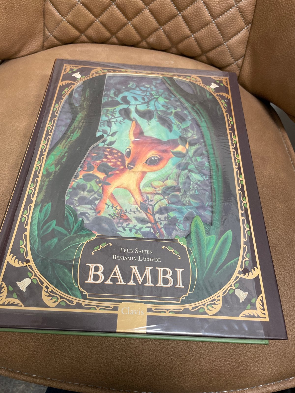 Bambi: Een leven in het woud - Prachtige editie, Ophalen of Verzenden, Zo goed als nieuw, Fictie algemeen