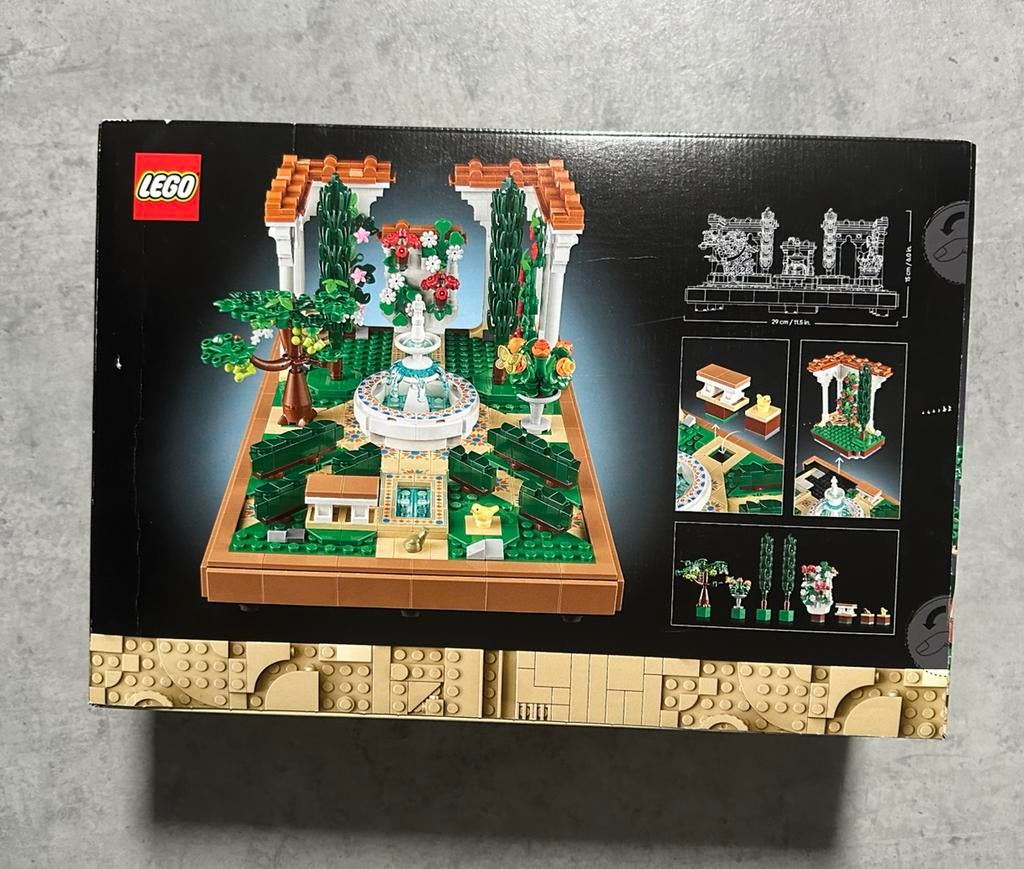 Lego 10359 Fountain Garden/tuin met fontein, Ophalen of Verzenden, Nieuw, Complete set, Lego