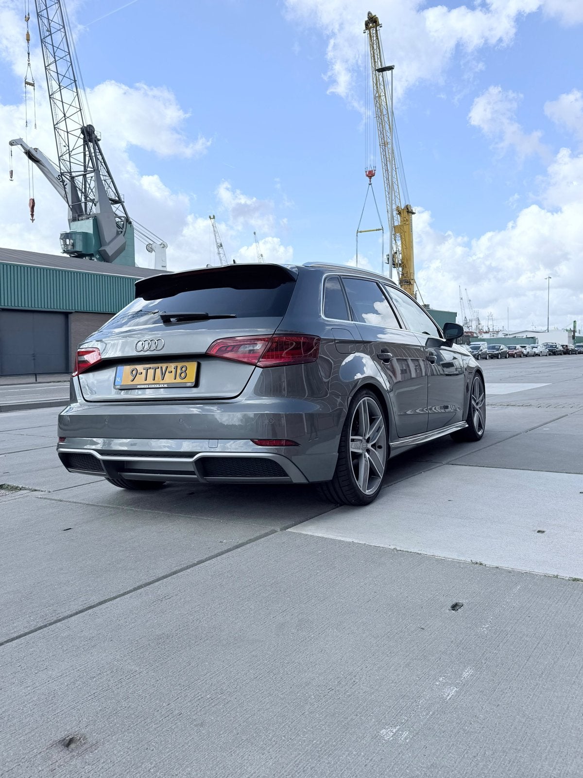 Nette Audi A3 Sportback 1.4 TFSI g-tron S tronic 3x S-line, Auto's, Dealer onderhouden, Zwart, 4 cilinders, Leder en Stof