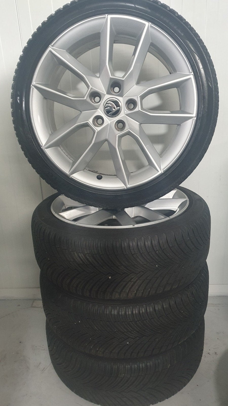 18"Originele Skoda Octavia RS Velgen+zgam 4S Banden !!, 18 inch, Gebruikt, Verzenden, Banden en Velgen