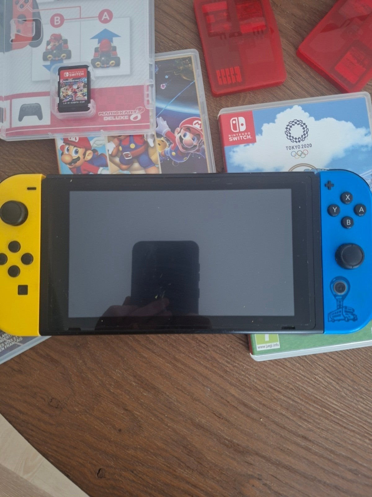 Nintendo Switch Fortnite Special Edition met 6 games, Spelcomputers en Games, Spelcomputers | Nintendo Switch, Ophalen, Met games