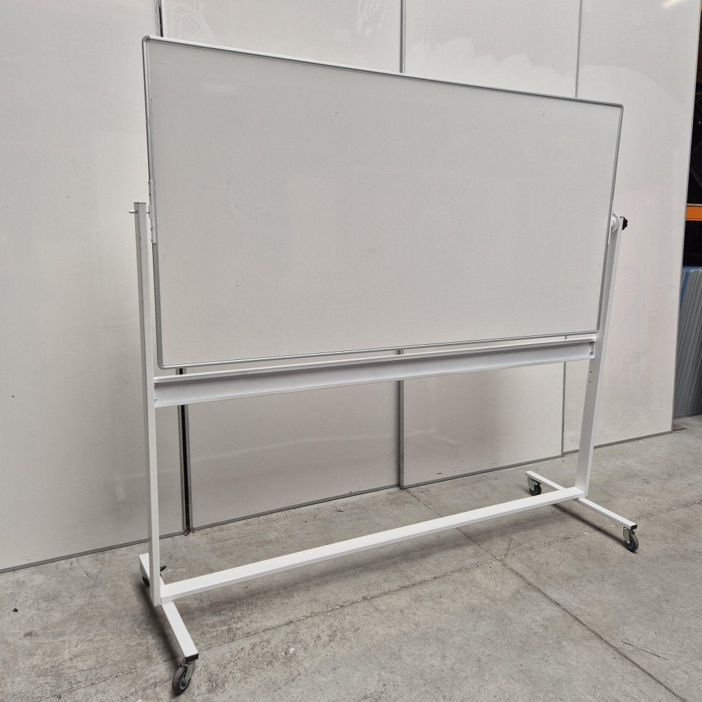 Zeer nette verrijdbare whiteboard SMIT op standaard bord 20, Niet ingevuld, Gebruikt, Niet ingevuld, Niet ingevuld