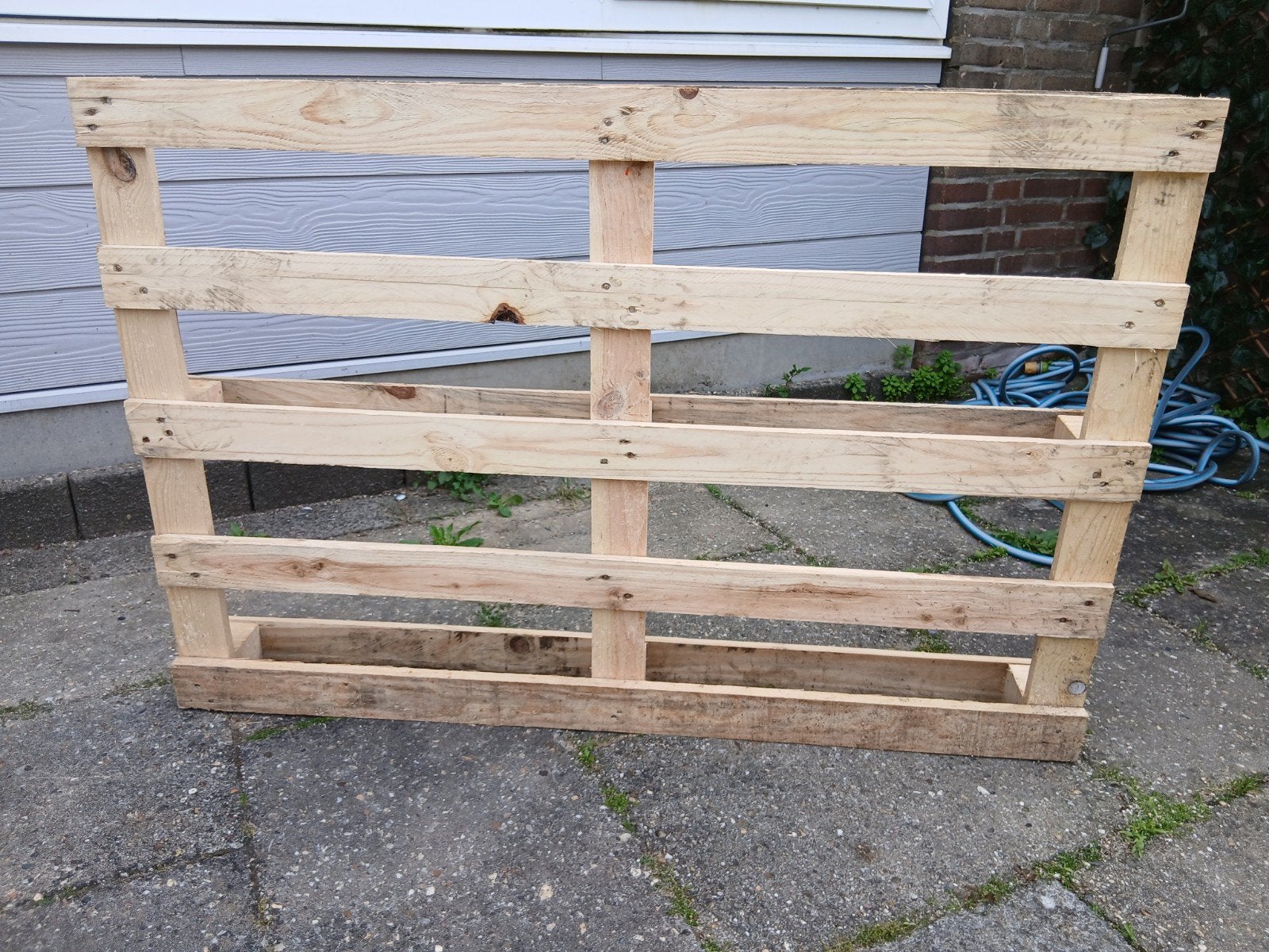 Houten Pallet - Ideaal voor tuinprojecten of decoratie, Doe-het-zelf en Verbouw, Hout en Planken, Ophalen, Gebruikt, 50 mm of meer