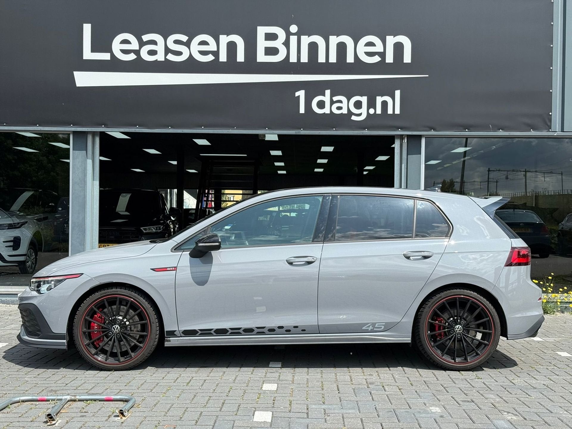 Volkswagen Golf 2.0 TSI GTI CLUBSPORT 45 Jahre IQ|PANO|AKRA|, Gebruikt, Zwart, 4 cilinders, 1984 cc