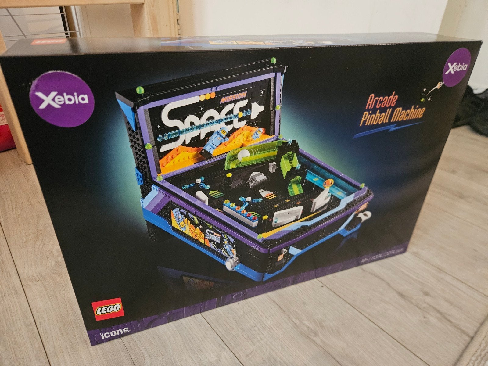 LEGO Icons Space Flipperkast - Nieuw in doos