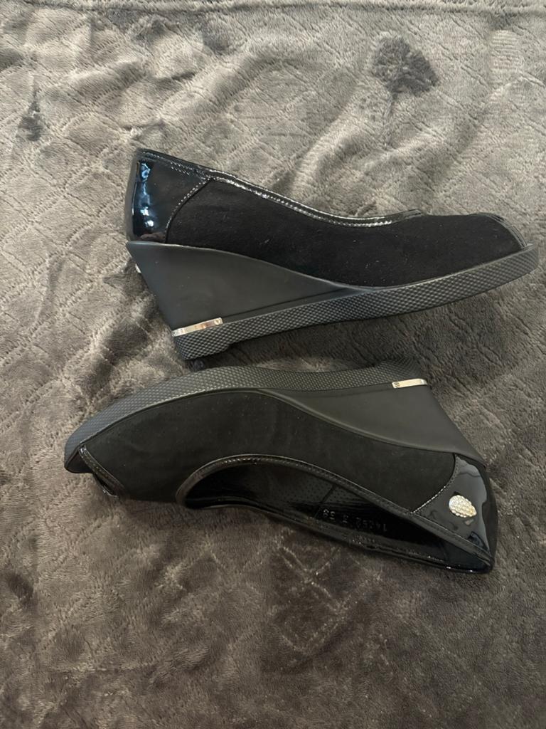 Botticelli - Maat 38, Zwart, Nieuw, Ophalen of Verzenden, Schoenen met hoge hakken