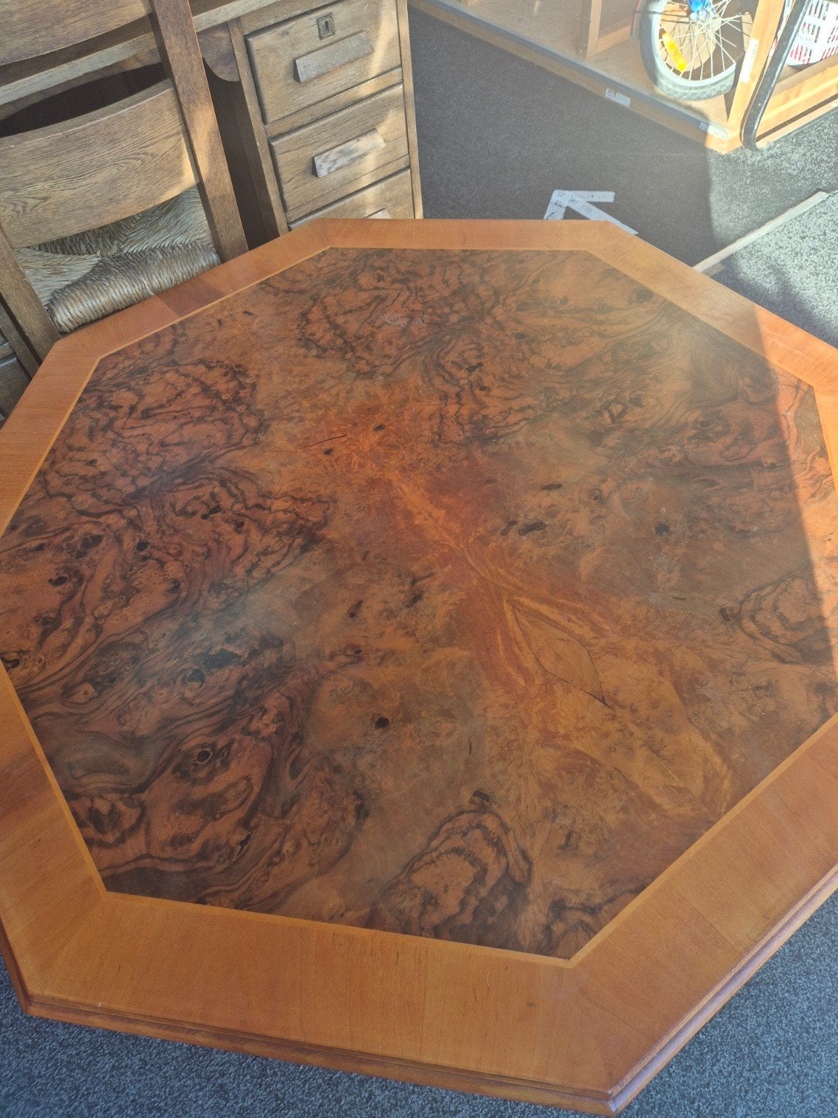 Octagonale tafel met lade - 117cm doorsnee, Antiek en Kunst, Antiek | Meubels | Tafels, Ophalen