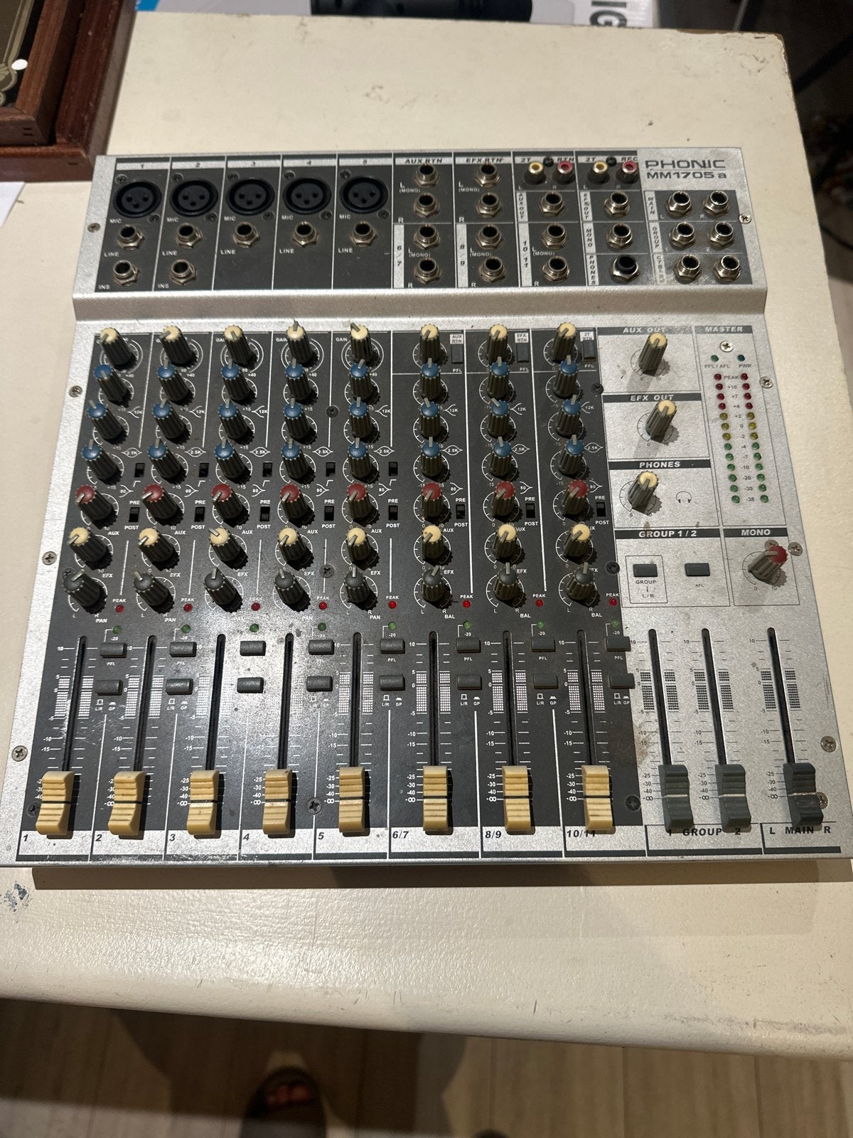 Phonic MM1705a Mengpaneel - Inclusief Stroomkabel, Muziek en Instrumenten, Mengpanelen, Ophalen, Gebruikt, 10 tot 20 kanalen, Microfooningang
