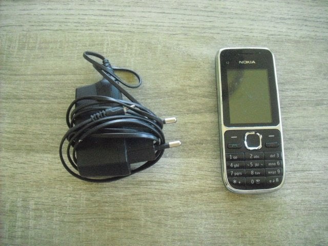 telefoon nokia met oplader, Ophalen of Verzenden, Gebruikt, Geen camera, Zwart