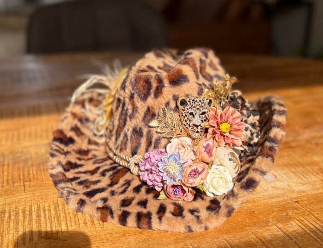 Panterbonthoed met bloemen en strass Bloemfetti, Kleding | Dames, Ophalen of Verzenden, Nieuw, Carnaval