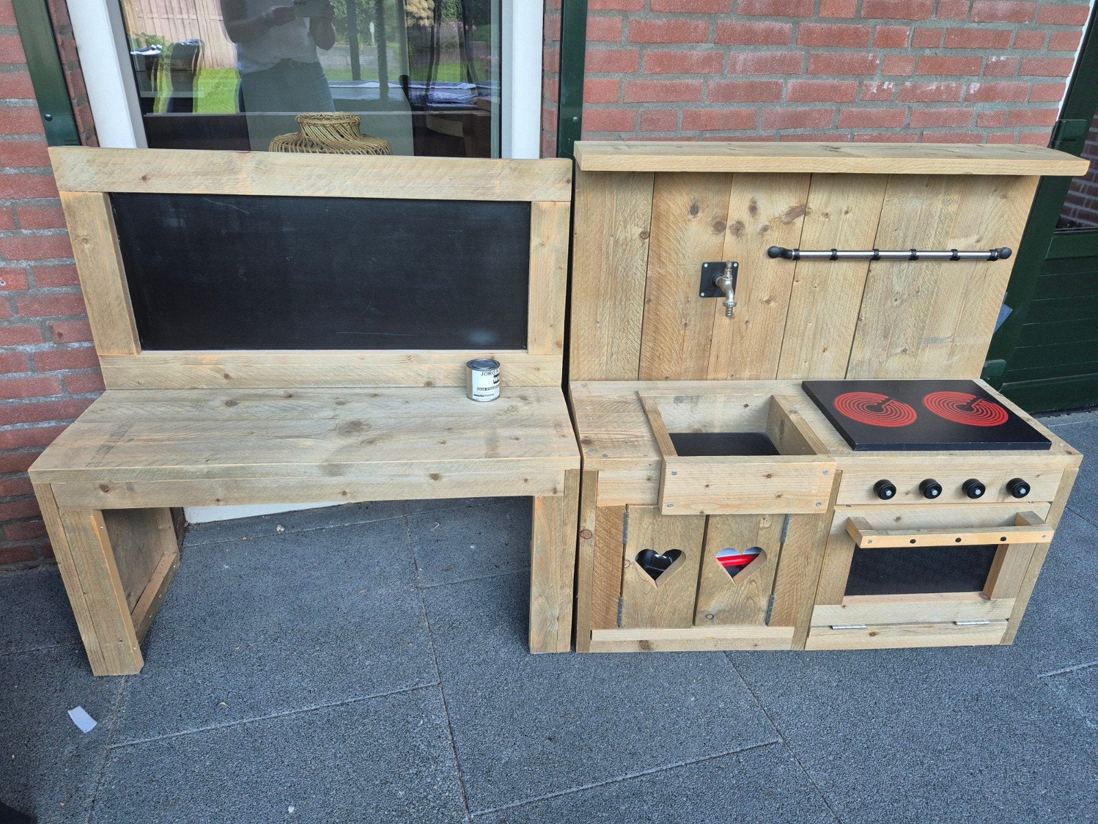 Steigerhouten speelkeukentje en tafeltje met krijtbord, Ophalen, Meubelstuk of Keukentje