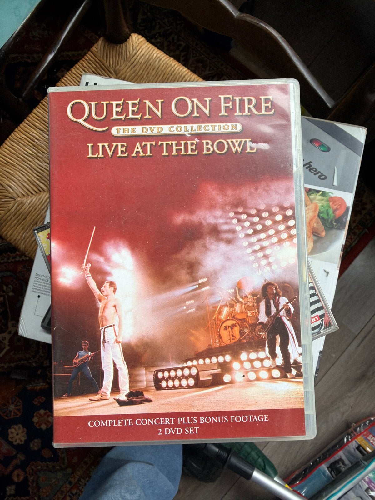 Queen On Fire: Live At The Bowl - The DVD Collection, Ophalen, Alle leeftijden, Engels, Concert