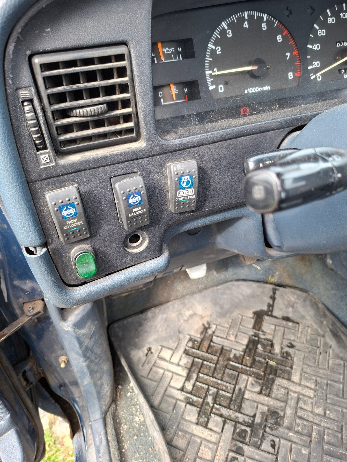 volkswagen Taro toyota hilux rn106, foto 9