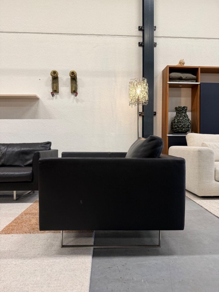 Als nieuw Montis Axel fauteuil zwart leer Design stoel, Huis en Inrichting, Ophalen of Verzenden, Zo goed als nieuw, Montis, 50 tot 75 cm