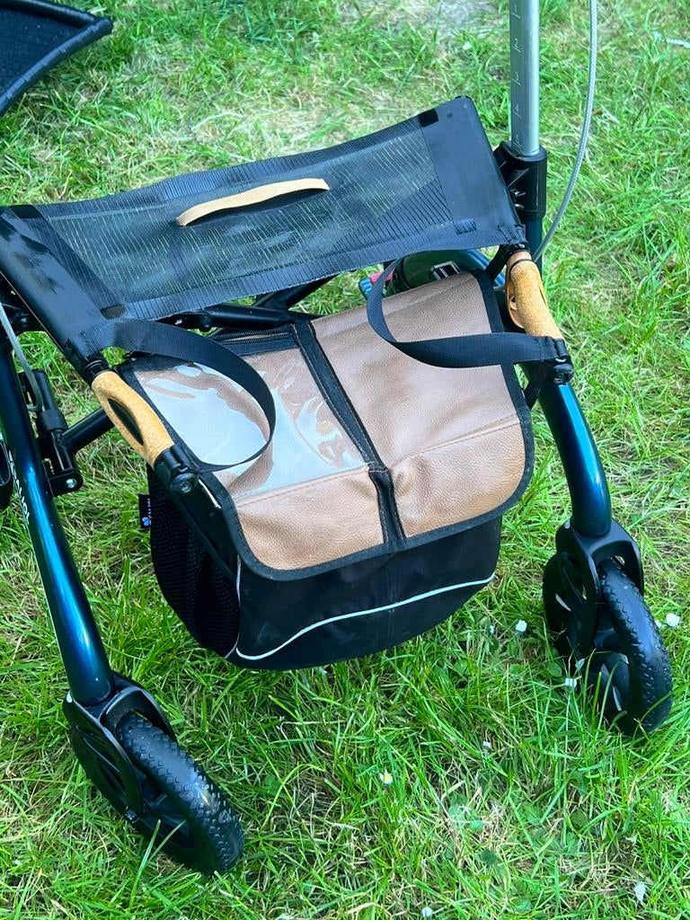 SALJOL rollator, Ophalen of Verzenden, Opvouwbaar, Zo goed als nieuw
