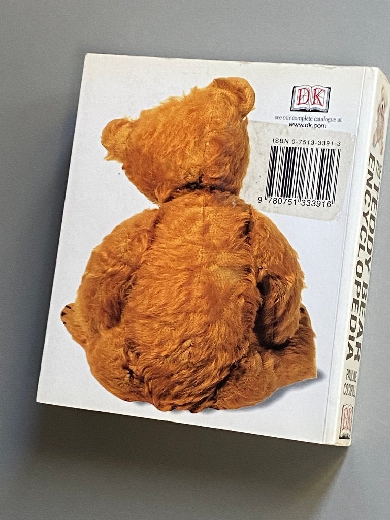 The Teddy Bear Encyclopedia (510 pagina's dik), Ophalen of Verzenden, Zo goed als nieuw, Overige typen, Overige merken
