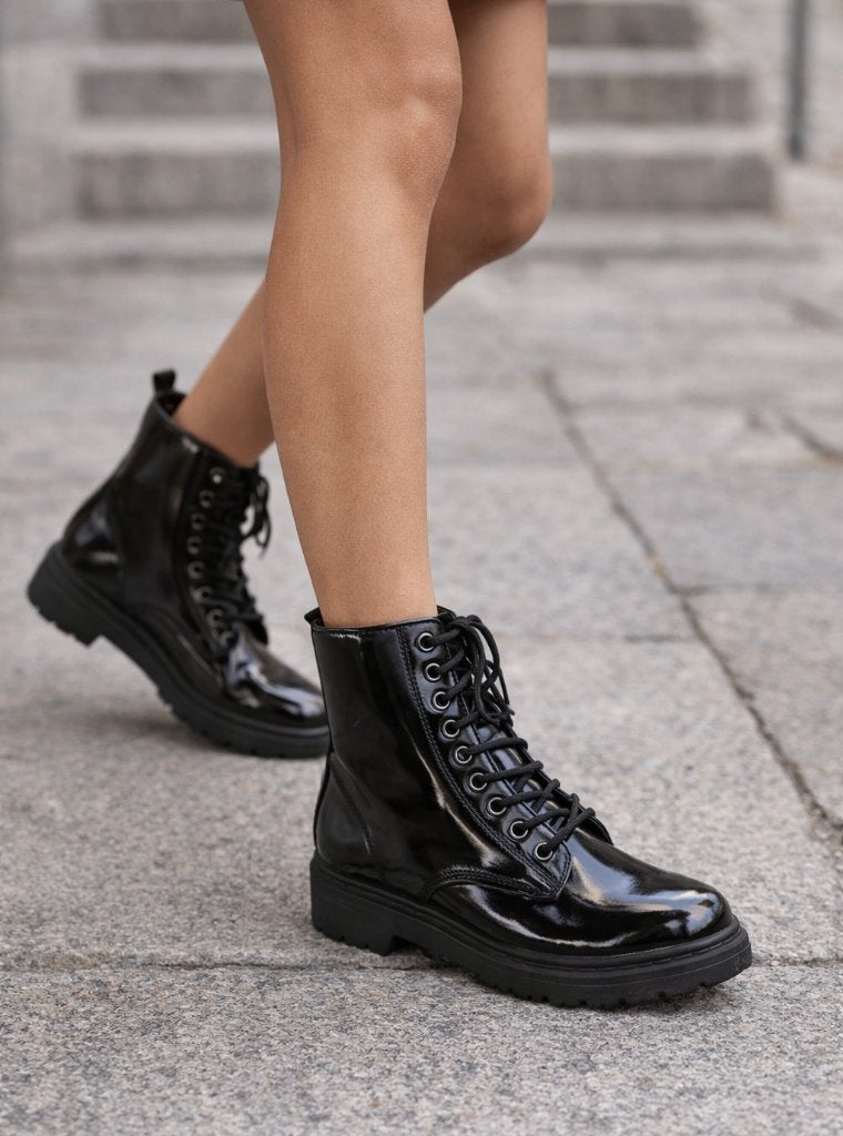 Zwarte glanzende dames boots | Maat 40, Kleding | Dames, Schoenen, Zwart, Lage of Enkellaarzen, Nieuw, LA Gear