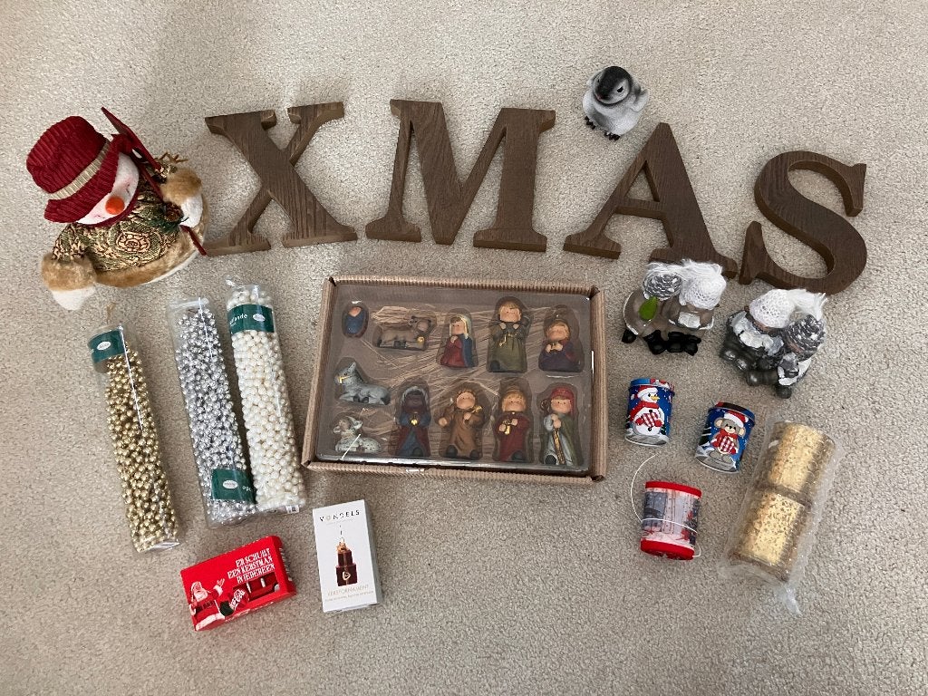 Kerst opruiming diverse decoraties + Kerststal figuren, Diversen, Ophalen of Verzenden, Gebruikt