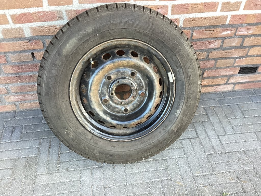 reservewiel ford custom 6,5jx15  215/65r15c   104/102t, Ophalen, 15 inch, Banden en Velgen, Winterbanden