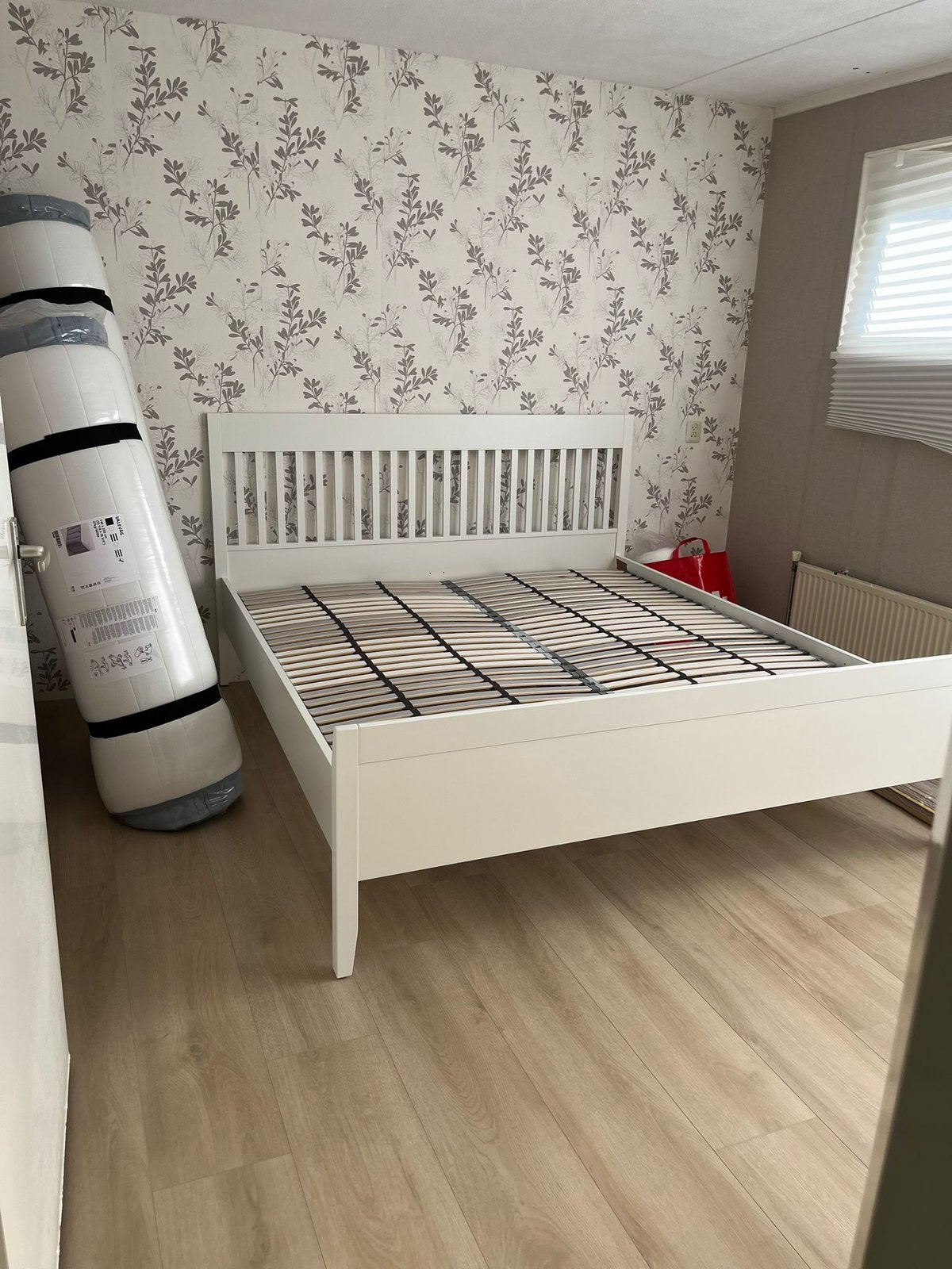 IDANAS bedframe 180x200 nieuw, Ophalen, Wit, Tweepersoons, Zo goed als nieuw
