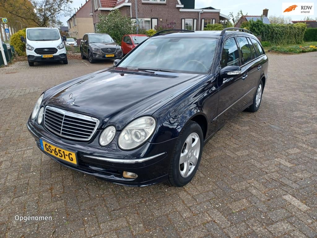 Mercedes-Benz E-klasse Combi 320 Avantgarde, Automaat, Achterwielaandrijving, Gebruikt, Blauw