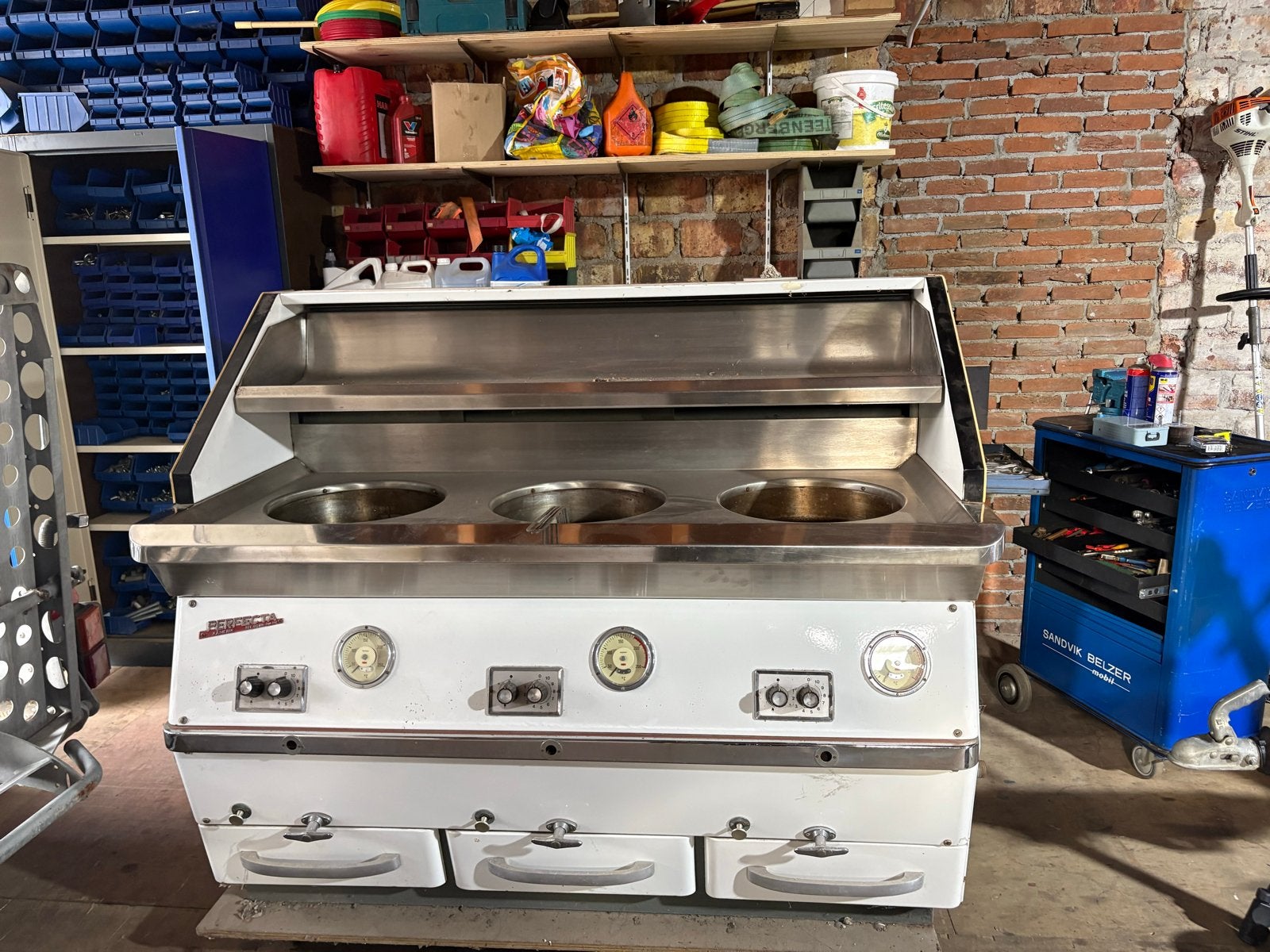 Perfecta 3 pans oven op propaan gas, Ophalen, Gebruikt