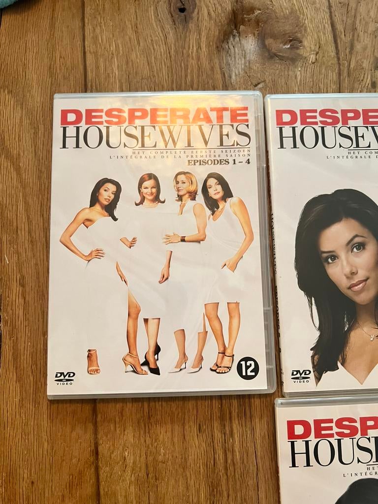 Deperste housewives dvd box, Vanaf 12 jaar, Ophalen of Verzenden, Zo goed als nieuw, Actiekomedie
