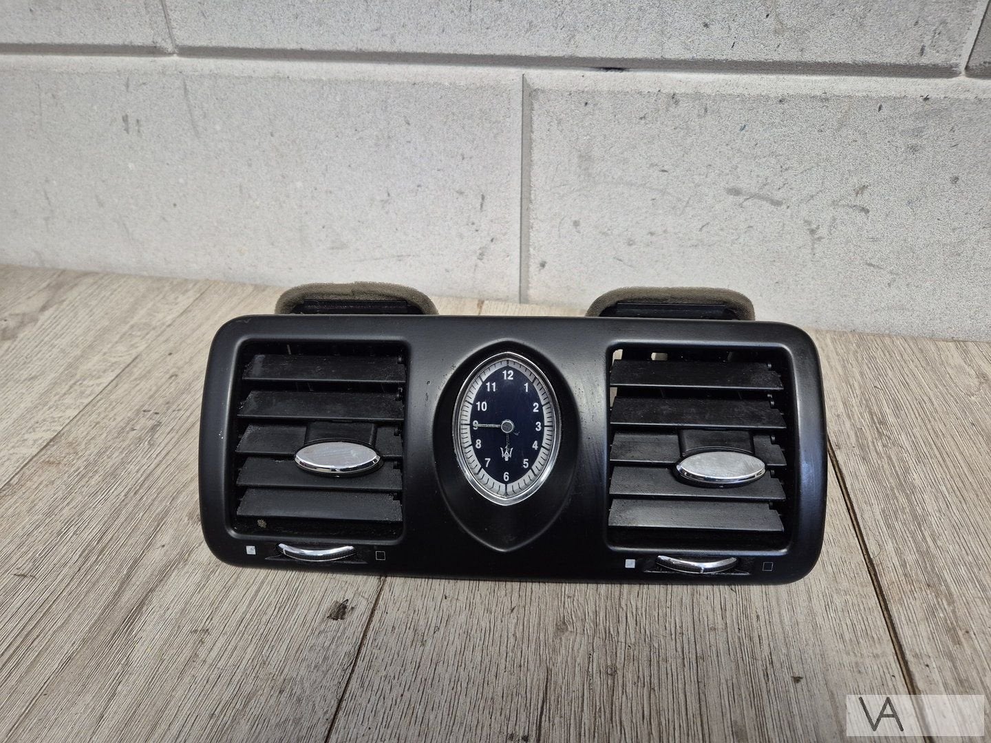 Maserati Quattroporte 2004 - 2012 luchtrooster met klok €200, Maserati, Gebruikt, -, -