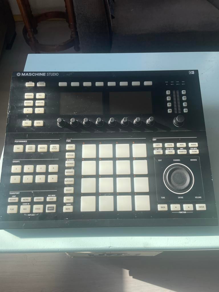 Maschine Studio Native Instruments met software key, Ophalen of Verzenden, Gebruikt