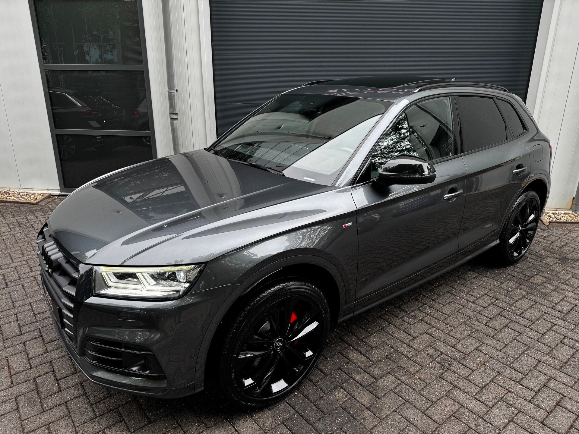 Audi Q5 55 TFSI e Quattro Competition S-Line 368 Pk BTW Pano, Auto's, Automaat, Dealer onderhouden, 4 cilinders, Automatische klimaatregeling