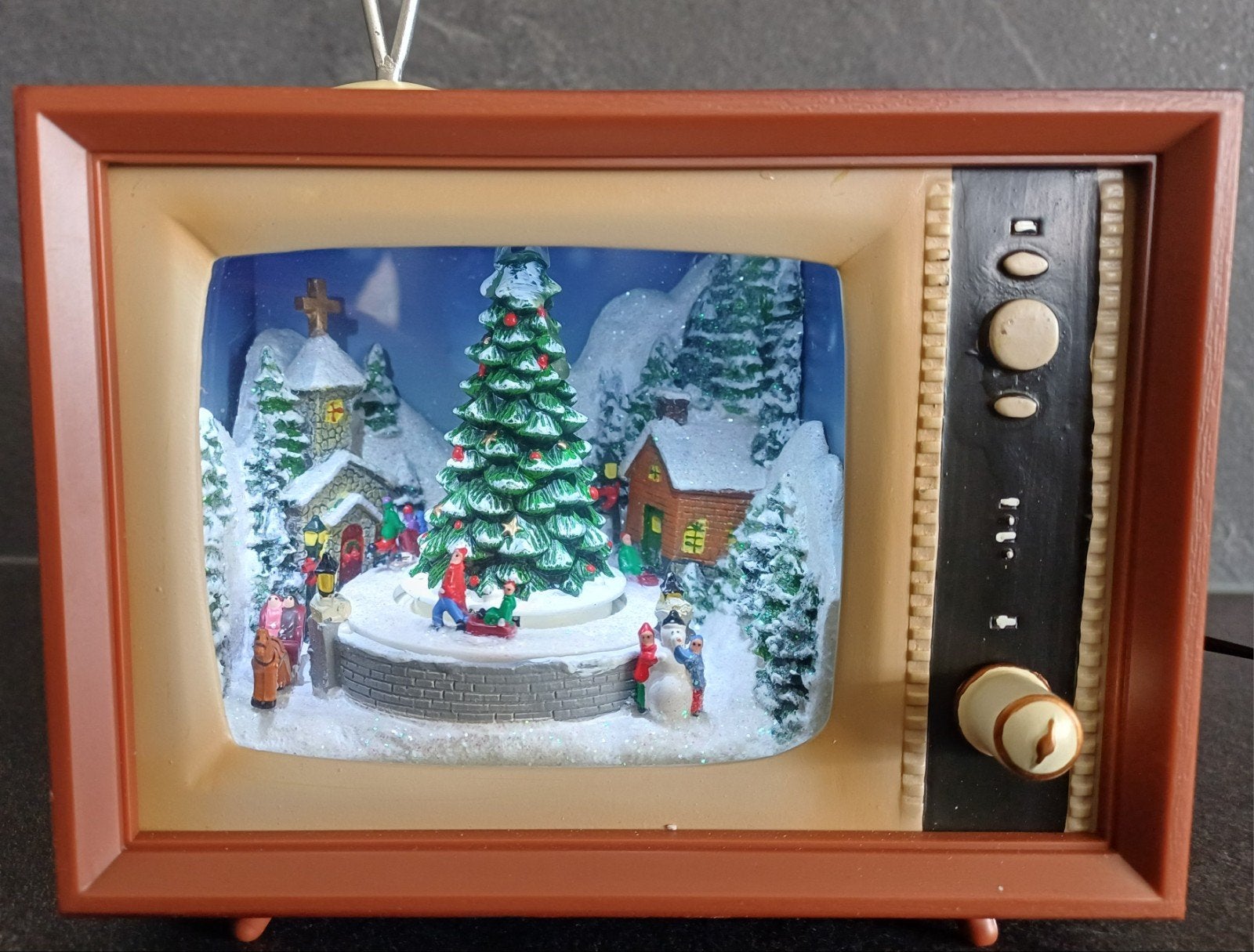Retro TV Kerst Speeldoos met Verlichting Draaiplateau Muziek, Ophalen, Zo goed als nieuw