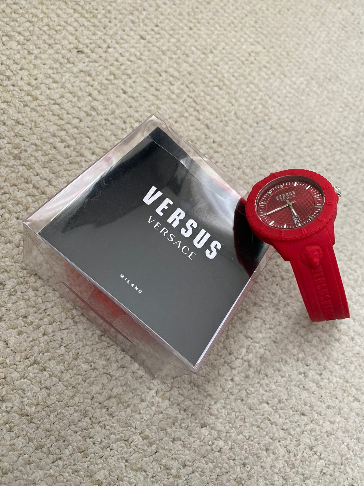 Versus Versace Tokyo Red polshorloge - Rode horloge - NIEUW!, Overige merken, Kunststof, Polshorloge, Nieuw