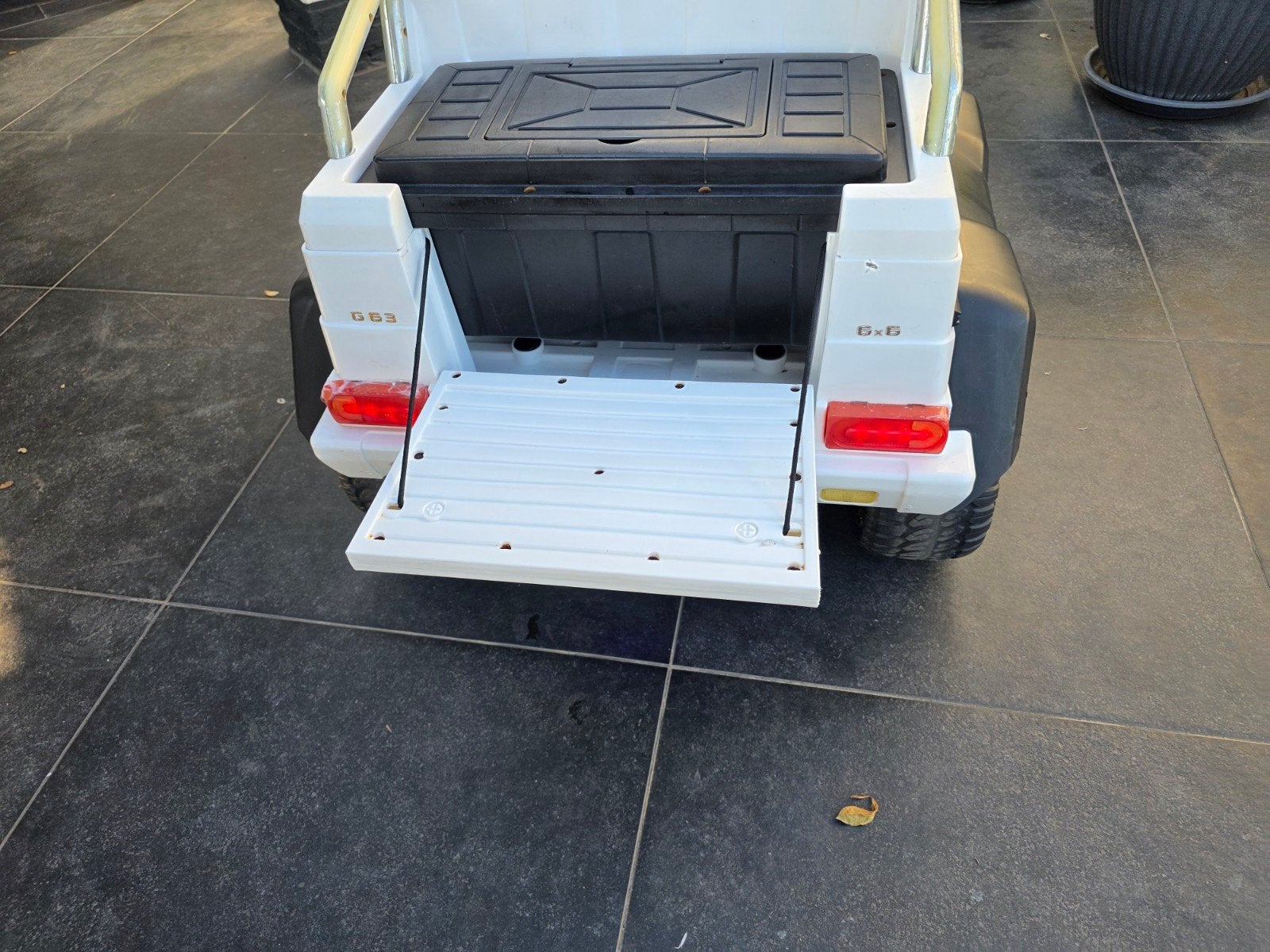Mercedes-Benz G63 6x6 kinderauto, Ophalen of Verzenden, Zo goed als nieuw
