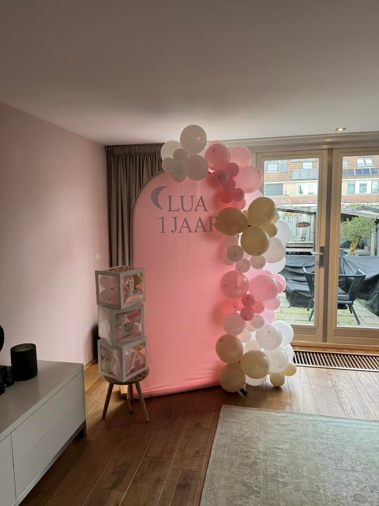 Ballonenboog TE HUUR, Ophalen, Zo goed als nieuw, Geboorte of Huwelijk