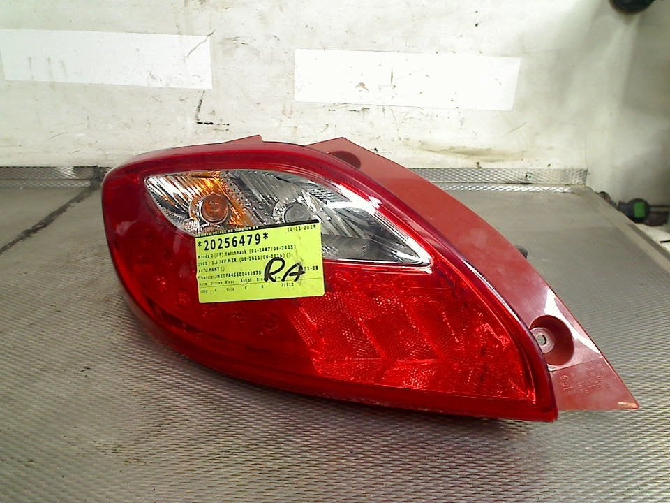 Achterlicht Rechts Mazda 2 (DE) (2011-06/2015-06) D65161160, Gebruikt, Hitdorfer Straße 73, Leverkusen 51371, , Duitsland, Mazda