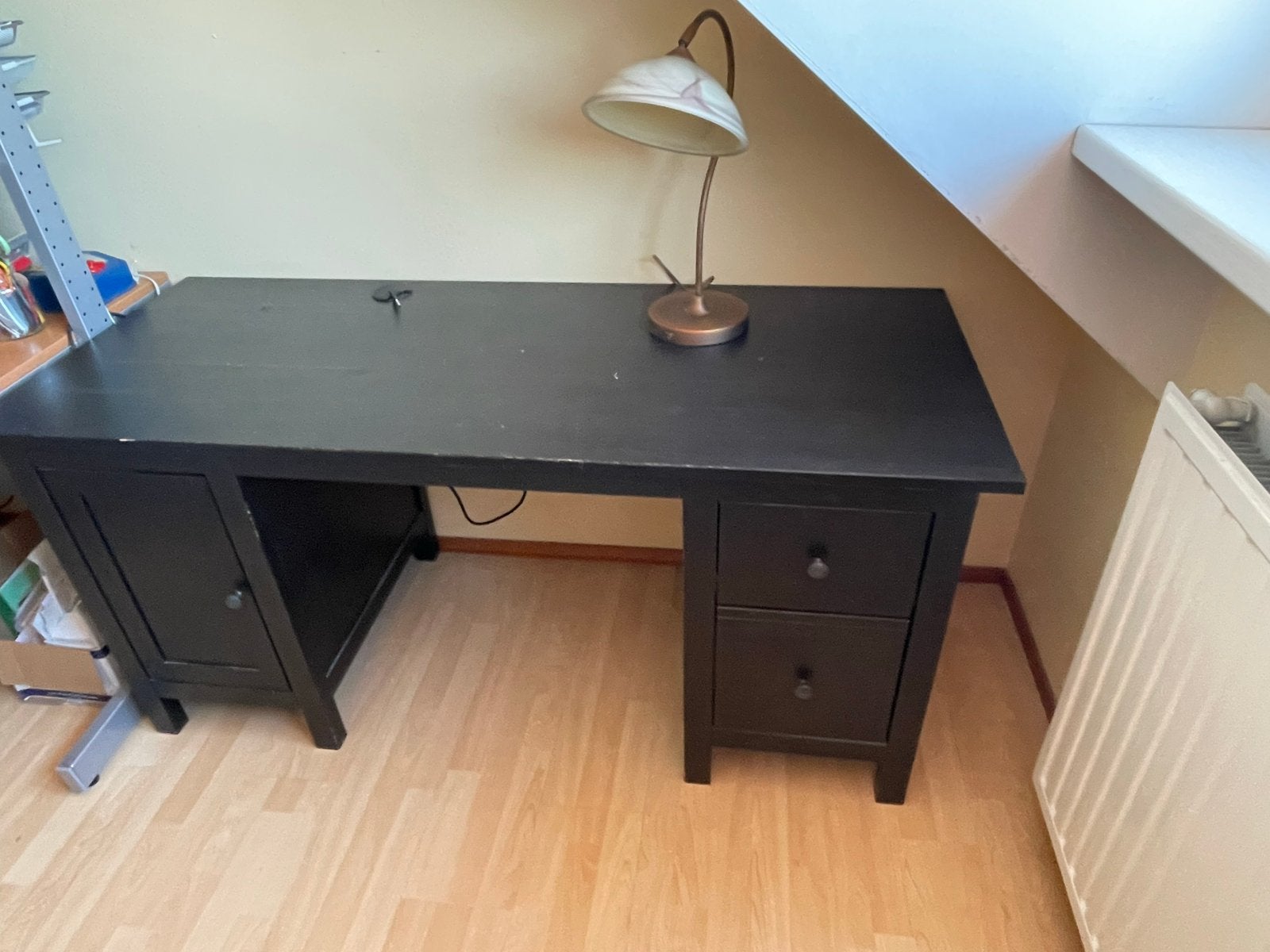 Zwart bureau met lades en opbergruimte, Ophalen, Zwart, Gebruikt, Hout