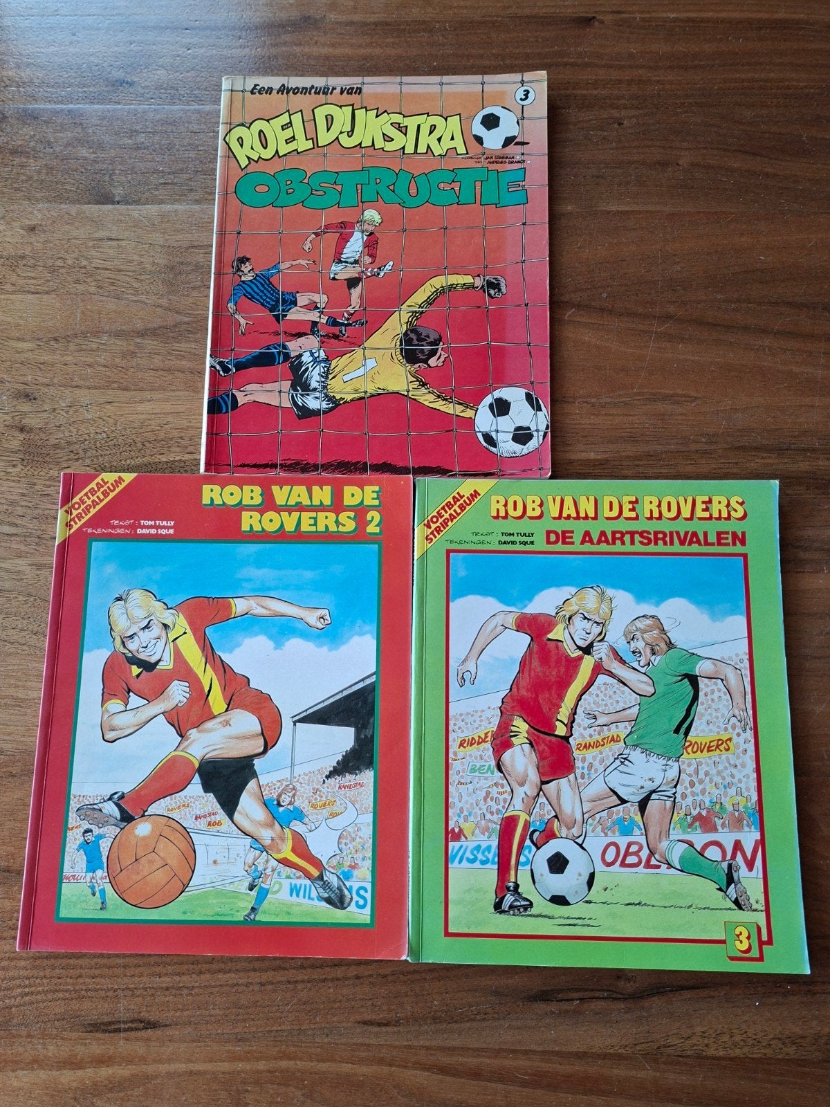 Voetbalstripboeken: Roel Dijkstra & Rob van de Rovers, Gelezen, Tom Tully, David Sque, Andries Brandt, Jan Steeman (tekeningen)