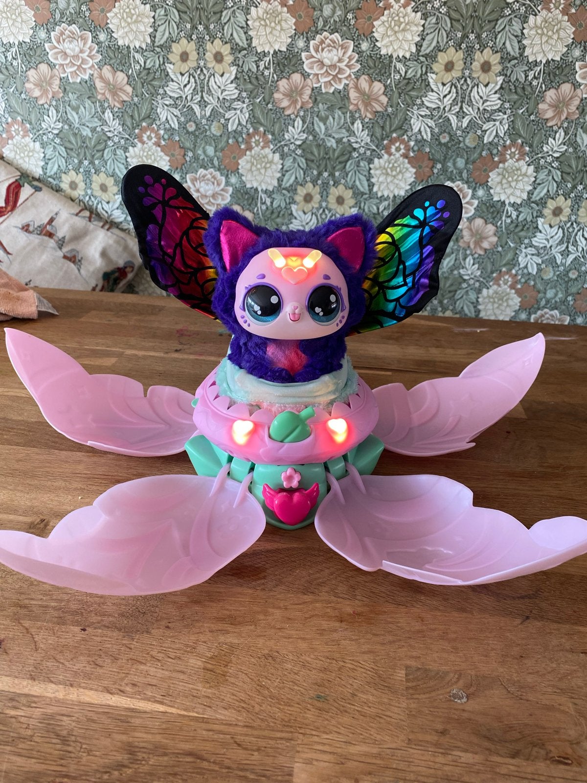 Bloomables by Hatchimals - 25,4 cm - Inclusief batterijen, Ophalen, Zo goed als nieuw, Meisje