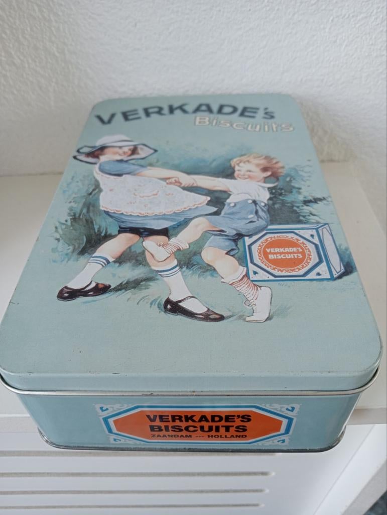 Vintage Verkade biscuits trommel / blik lichtblauw, Ophalen of Verzenden, Gebruikt, Koek(jes), Verkade